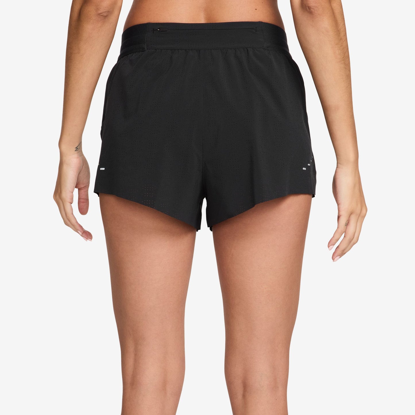 Women's Swift Breathe Dri-FIT Mid-Rise 2.5" Brief-Lined Shorts