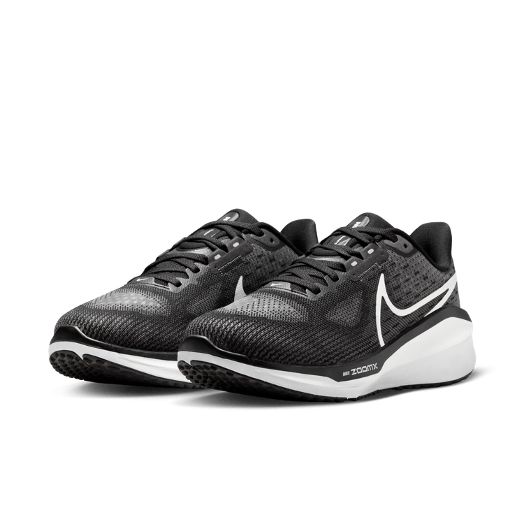 Nike Women's Vomero 17