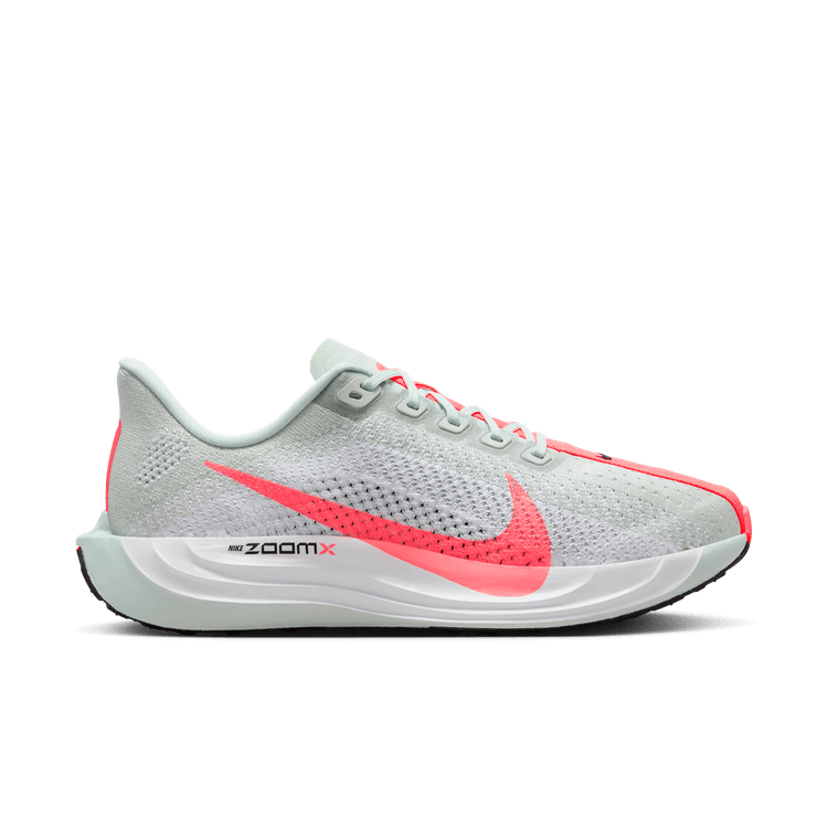 Nike Women's Pegasus Plus