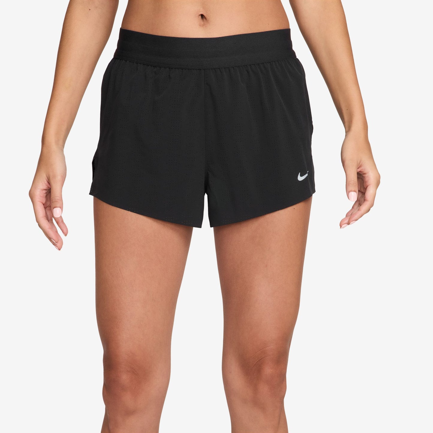 Women's Swift Breathe Dri-FIT Mid-Rise 2.5" Brief-Lined Shorts