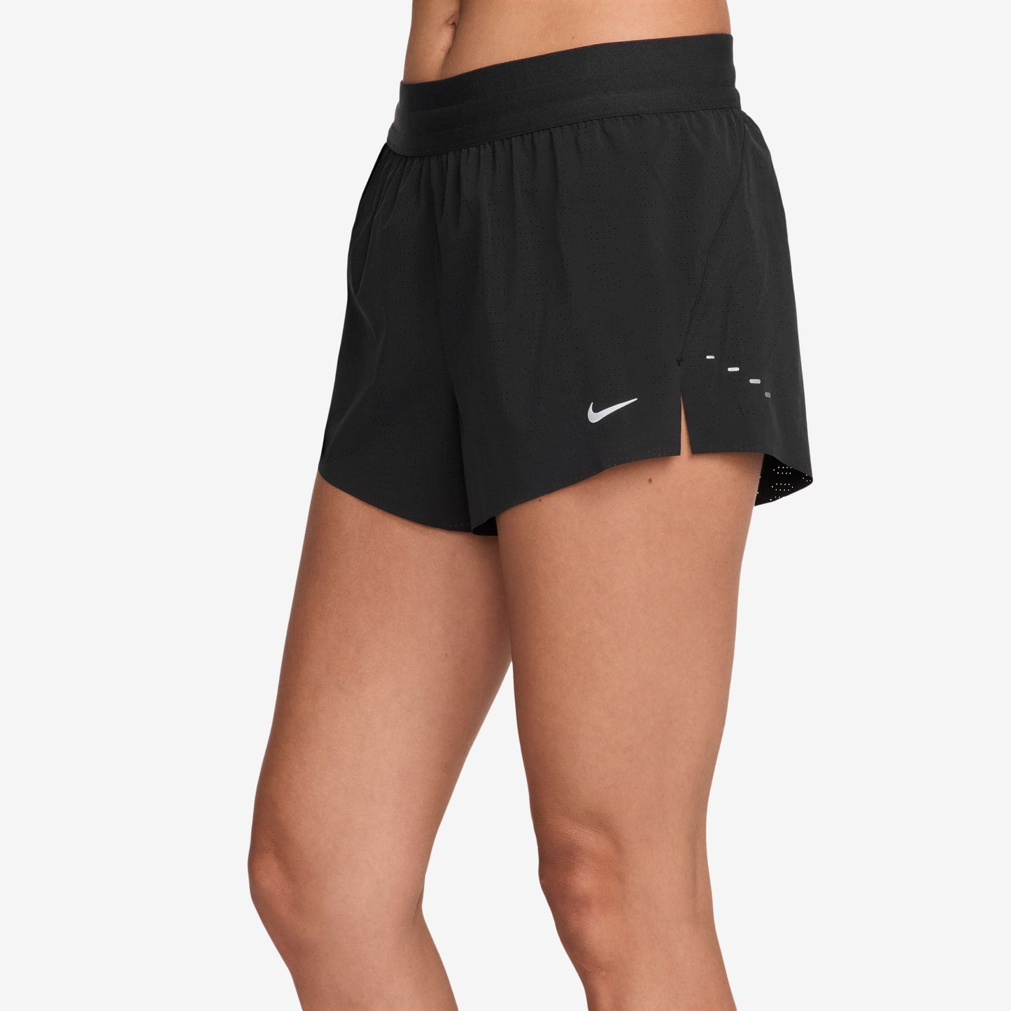 Women's Swift Breathe Dri-FIT Mid-Rise 2.5" Brief-Lined Shorts