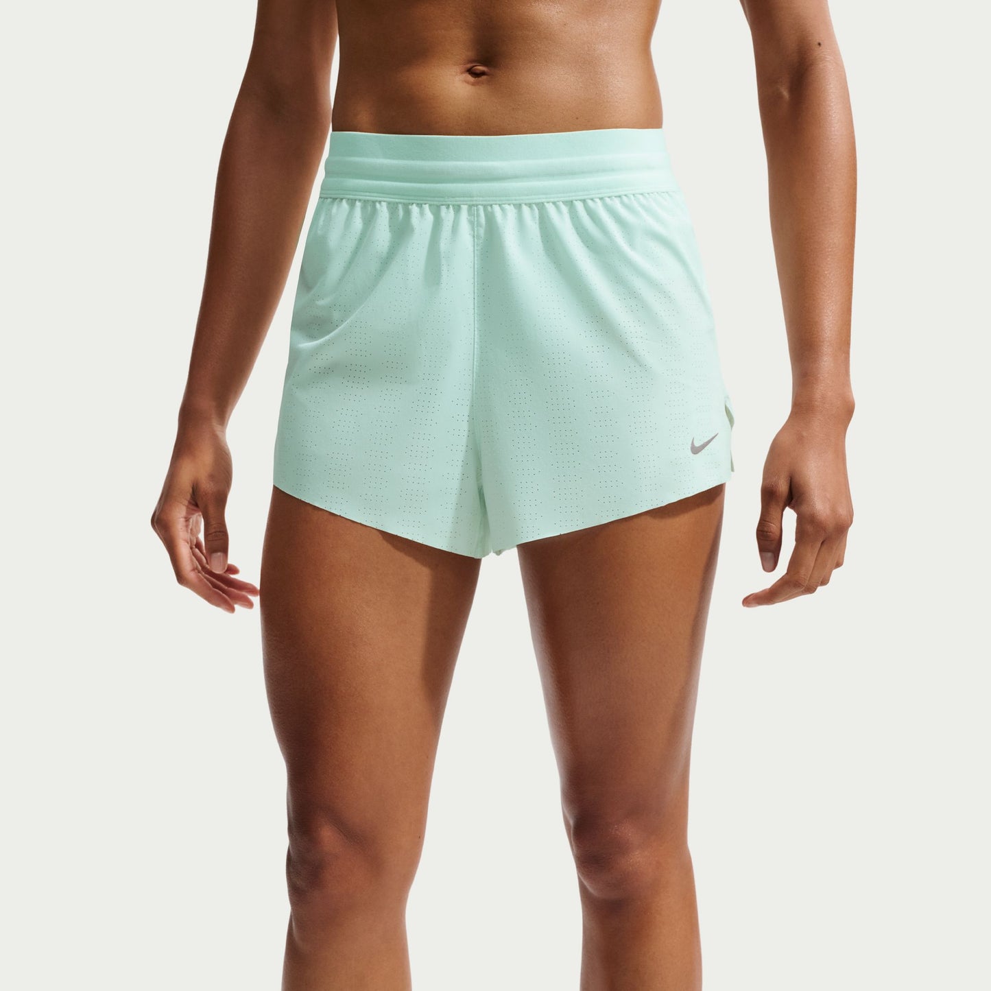 Women's Swift Breathe Dri-FIT Mid-Rise 2.5" Brief-Lined Shorts