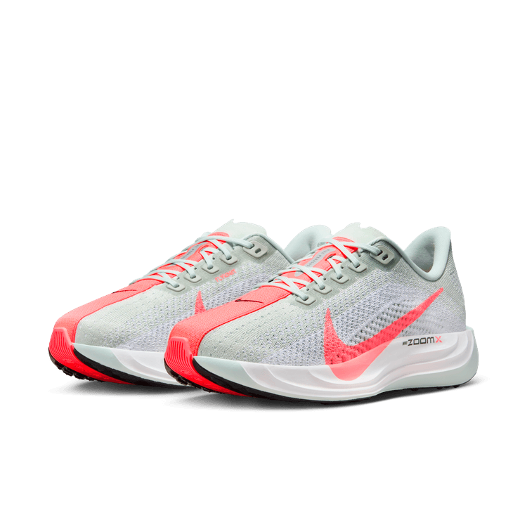 Nike Women's Pegasus Plus